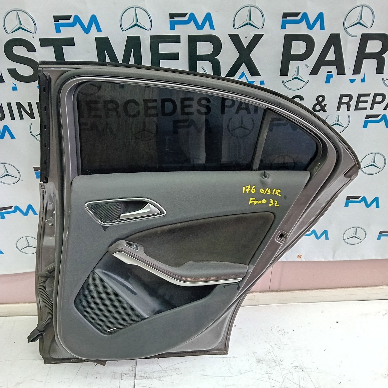 MERCEDES BENZ A-CLASS W176 DRIVER SIDE REAR DOOR O/S/R COMPLETE GREY FMD32