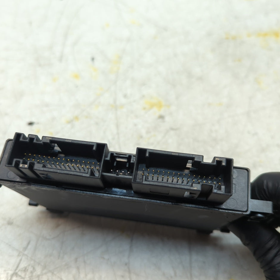 MERCEDES C S-CLASS PARKING BRAKE CONTROL UNIT W205  W222 A2059007705 FM001423