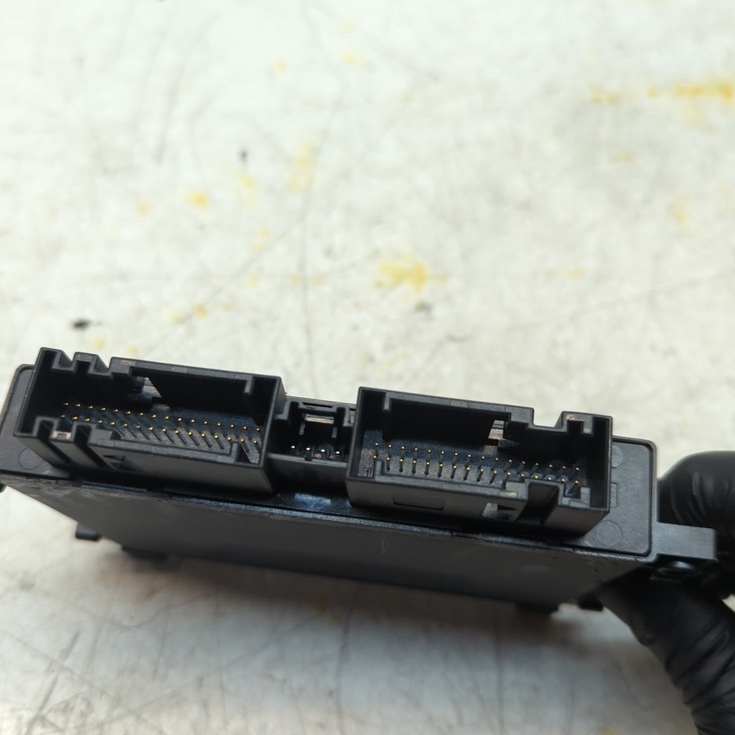 MERCEDES C S-CLASS PARKING BRAKE CONTROL UNIT W205  W222 A2059007705 FM001423