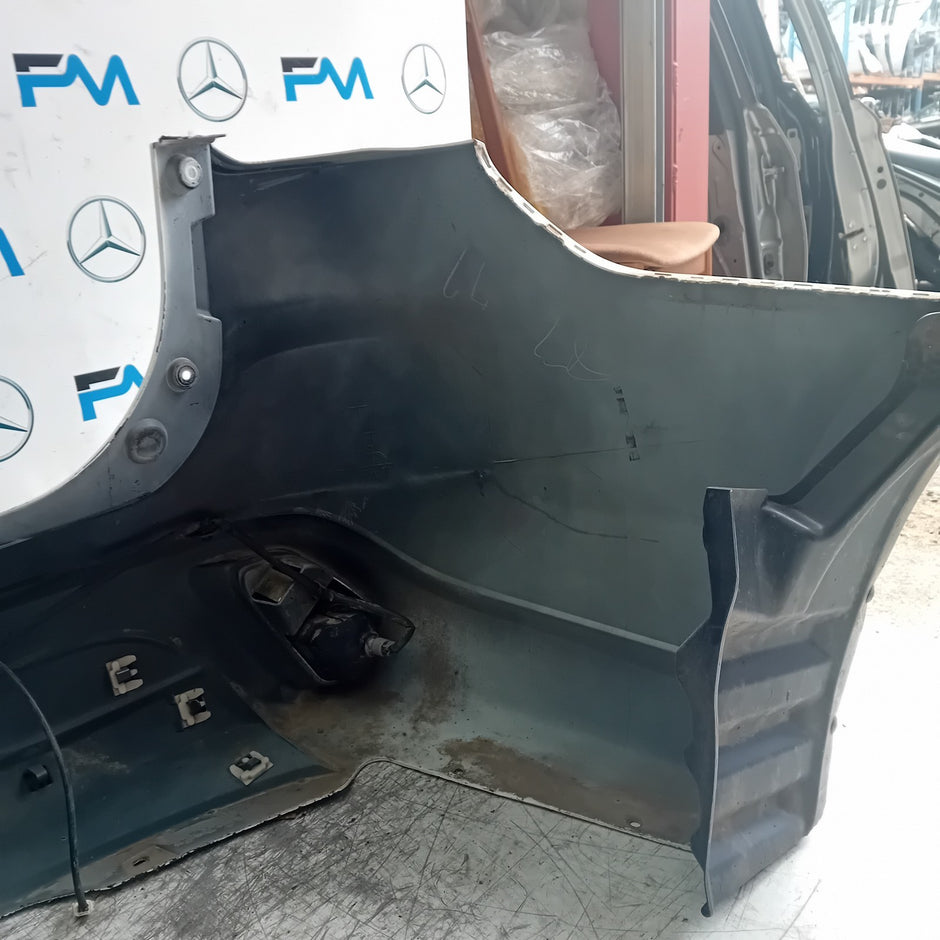MITSUBISHI OUTLANDER MK3 REAR BUMPER 2013 WHITE COMPLETE 4B45X FMX68
