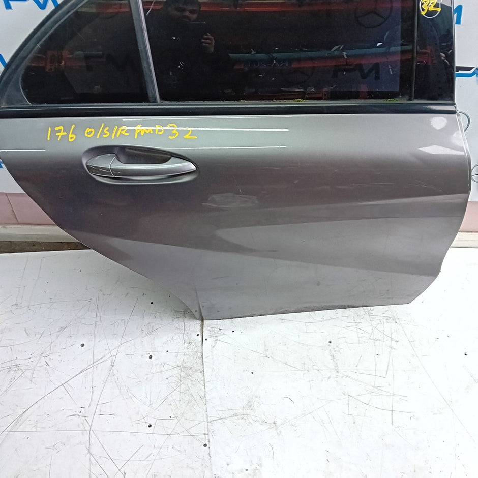 MERCEDES BENZ A-CLASS W176 DRIVER SIDE REAR DOOR O/S/R COMPLETE GREY FMD32