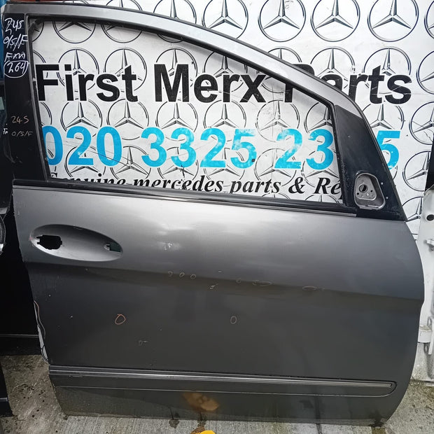 MERCEDES BENZ B-CLASS  W245  DRIVER SIDE FRONT DOOR ( OFF SIDE FRONT )