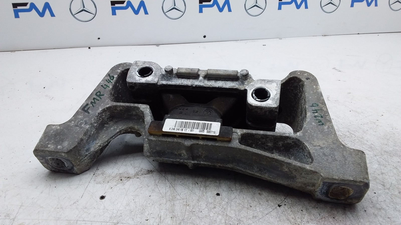 MERCEDES BENZ B-CLS W246 ENGINE MOUNT RIGHT SIDE DIESEL A2462401817 FMR446