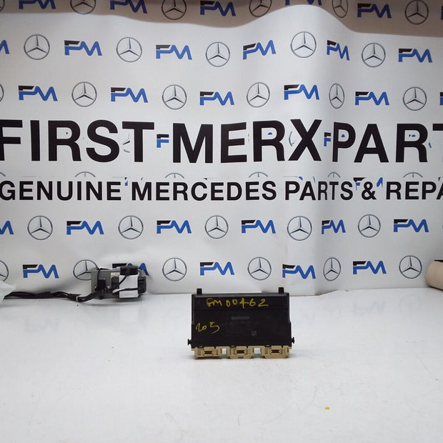 MERCEDES C-CLASS W205 FRONT RIGHT SEAT CONTROL MODULE A2059005122 FM00462