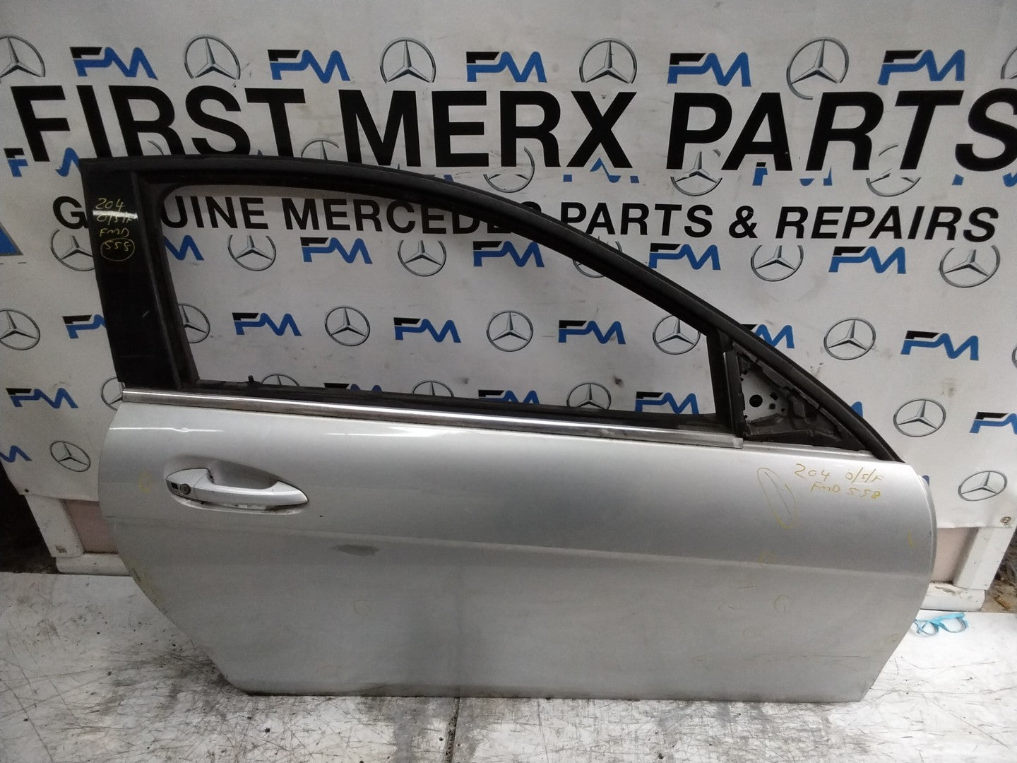 MERCEDES C-CLASS W204 SLN DRIVER FRONT DOOR OSF SILVER 2008-14 COMPLETE FMD558