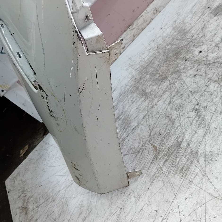 MERCEDES BENZ  C-CLASS C205 CP REAR BUMPER 2014 WHITE  COMPLETE FMX42