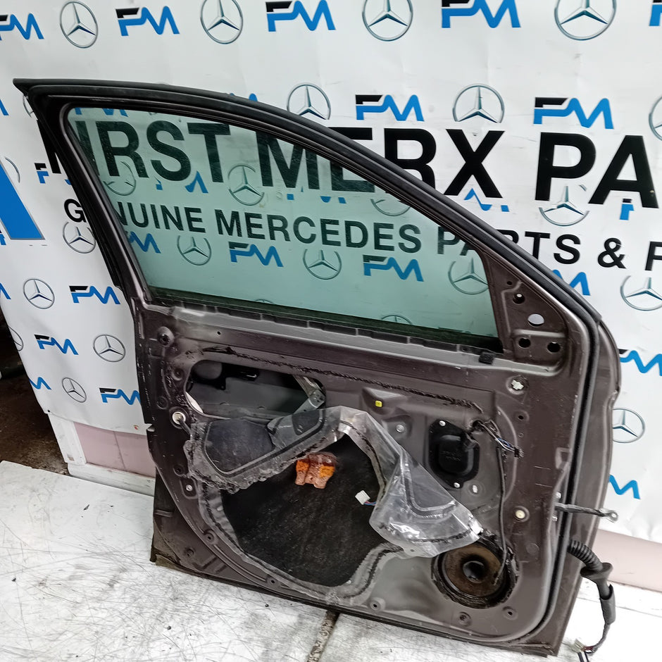 MITSUBISHI OUTLANDER MK3 PASSENGER FRONT DOOR NSF 2013  FMD390