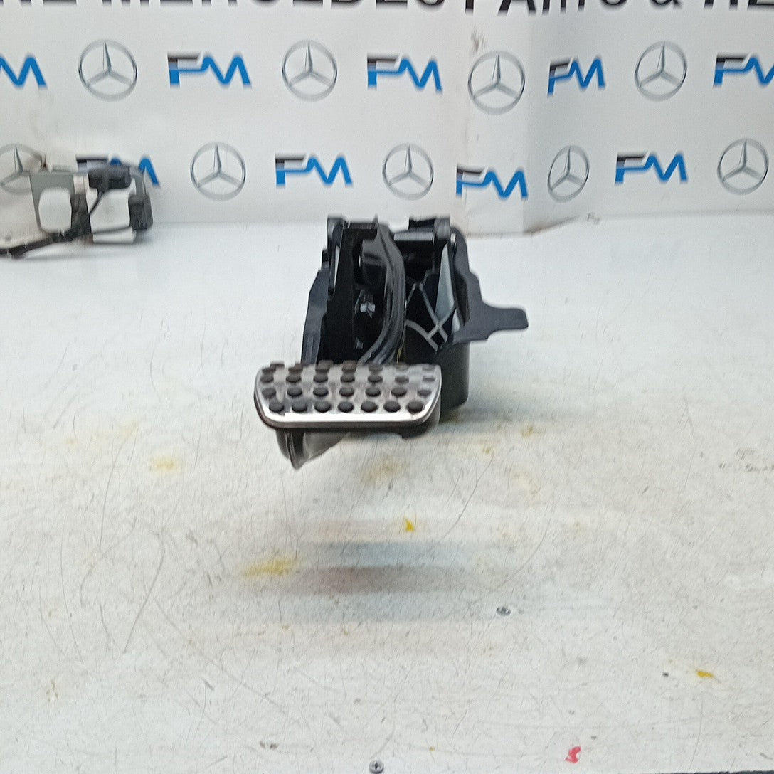 MERCEDES BENZ C-CLASS W205 BRAKE PEDAL A2052920308 2014 ON FM001327