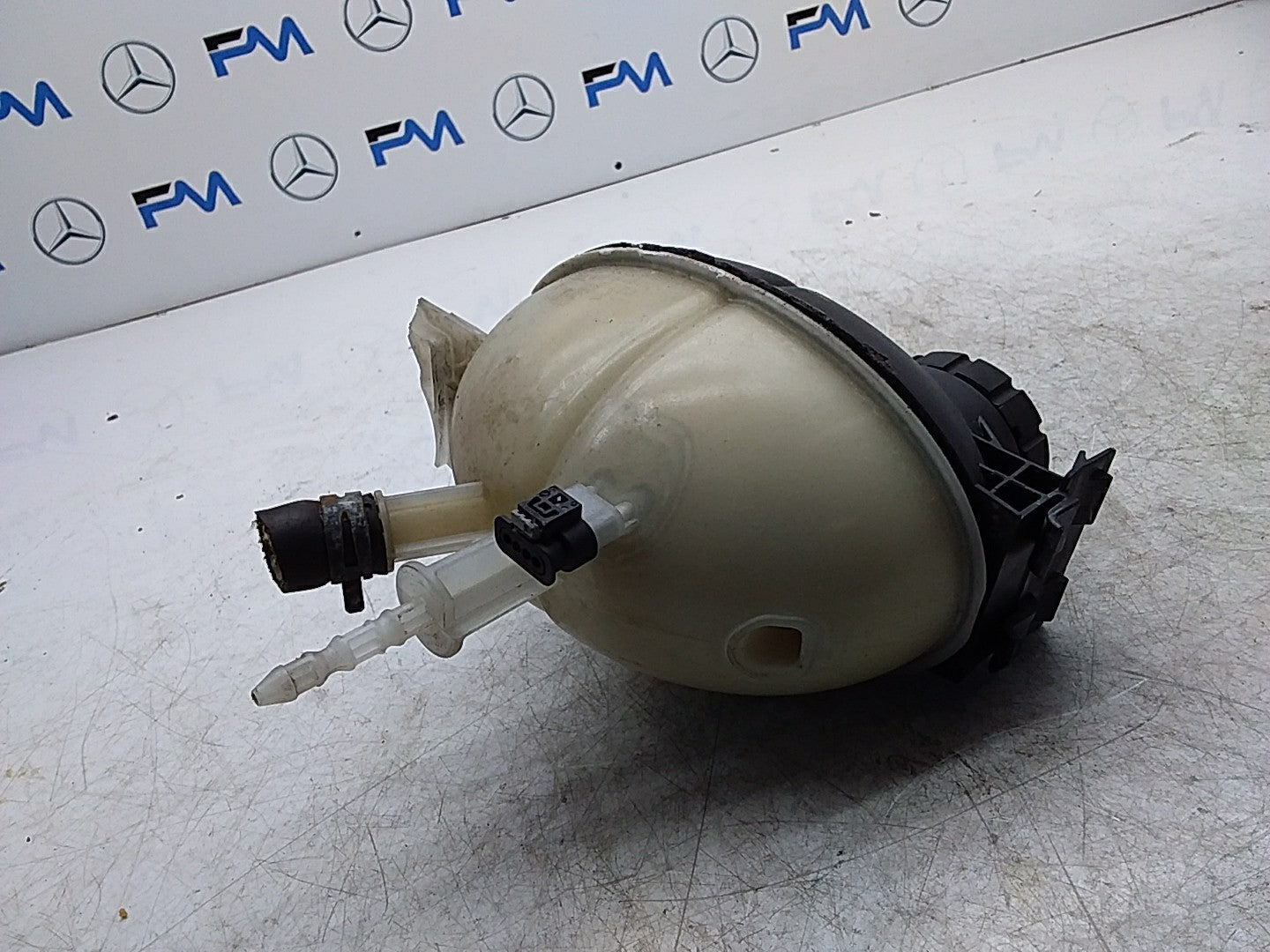MERCEDES BENZ  C-CLASS W204 COOLANT EXPANSION TANK A2045000749 FMR470