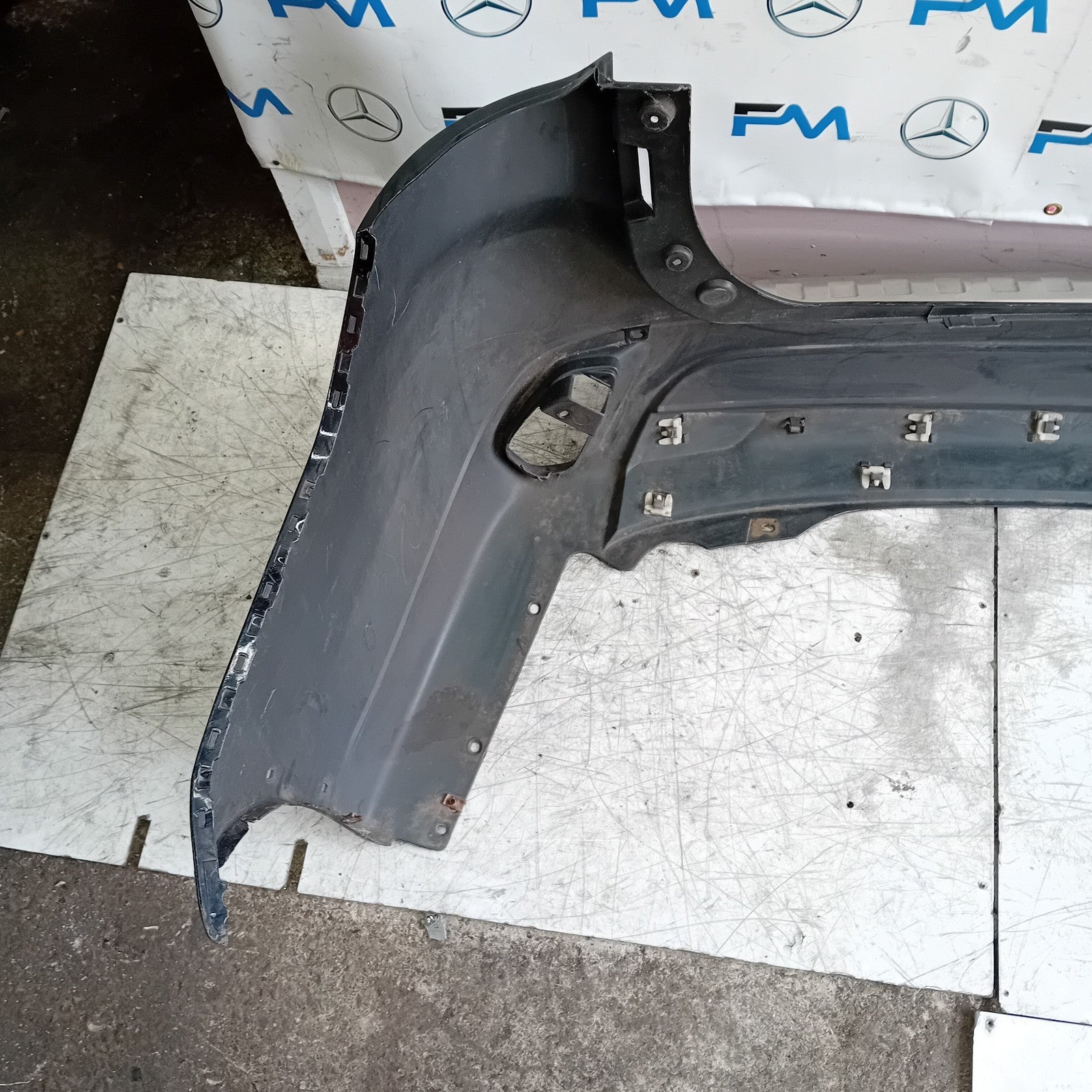 MITSUBISHI OUTLANDER MK3 REAR BUMPER BLACK 2013 COMPLETE FMX139