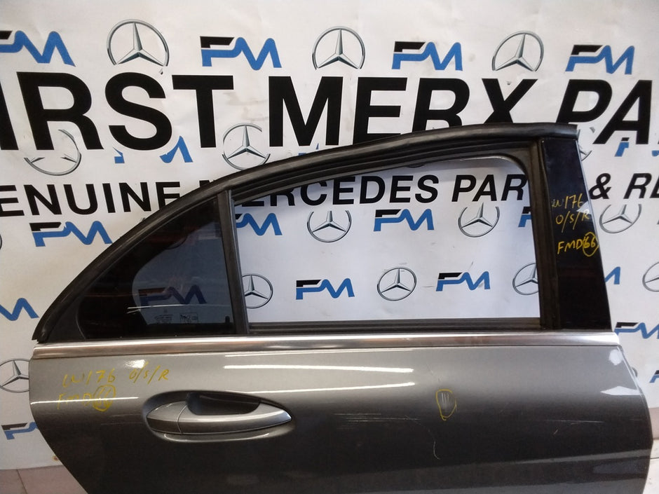 MERCEDES BENZ A-CLASS W176 DRIVER SIDE REAR DOOR O/S/R COMPLETE GREY FMD66 