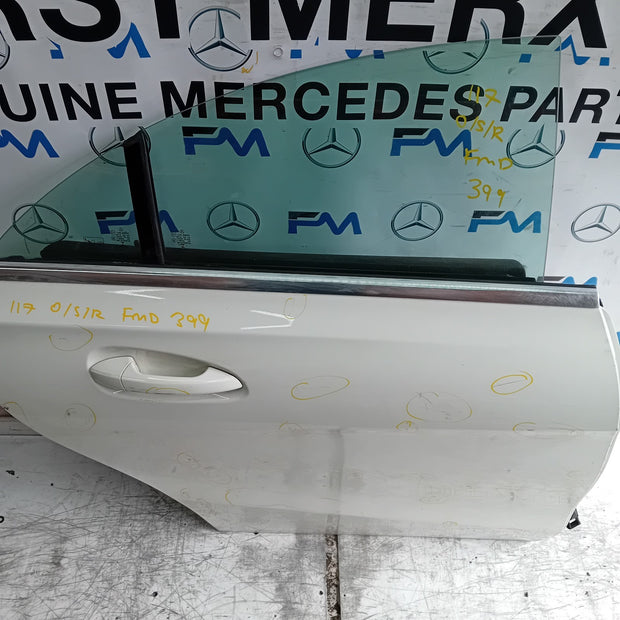 MEECEDS BENZ CLA W117 DRIVER FRONT DOOR OSF WHITE  2013-19 COMPLETE FMD399