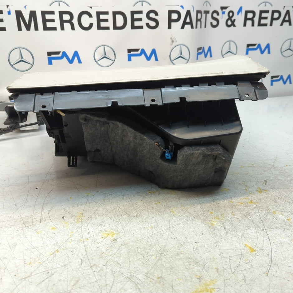 MERCEDES B-CLASS W246 DASHBOARD GLOVEBOX 2012 FM001437