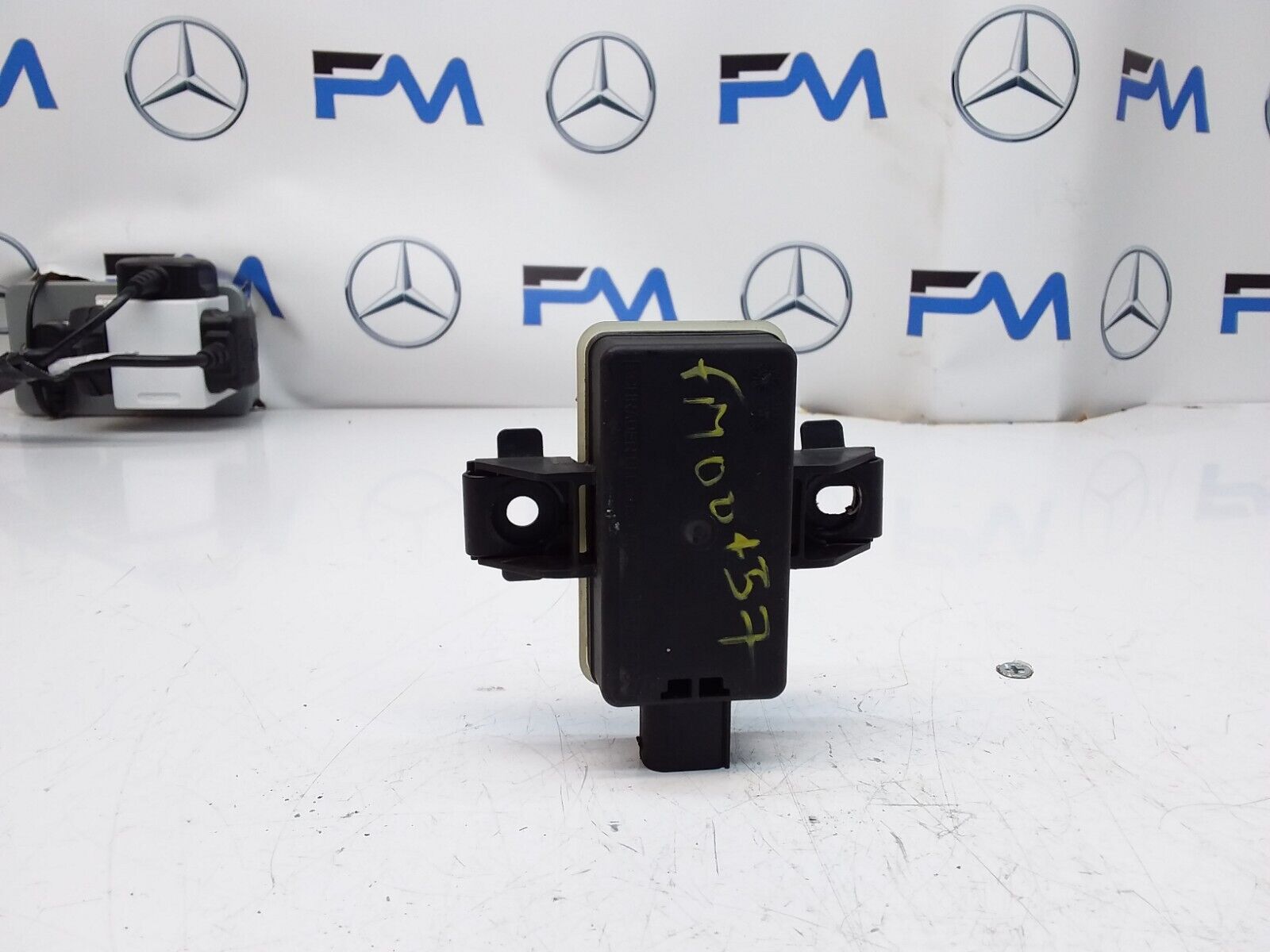 MERCEDES E-CLASS W213 TYRE PRESSURE MONITORING SENSOR A0009002013 FM00457
