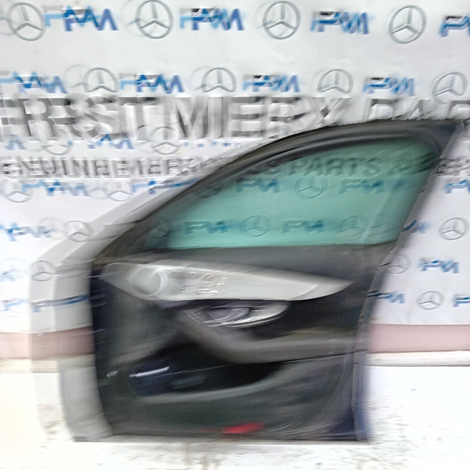 MERCEDES BENZ C-CLASS W205 DRIVER SIDE FRONT DOOR O/S/F  BLUE FMD132