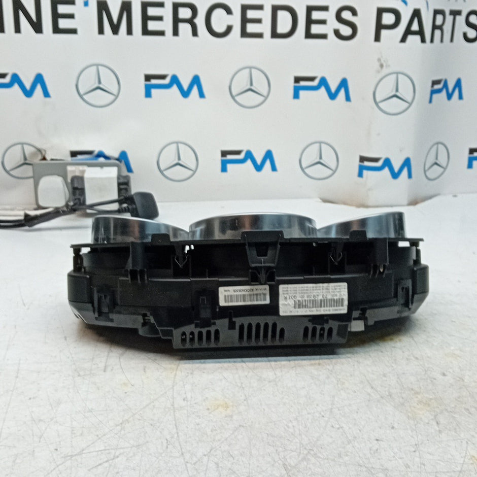 MERCEDES E-CLASS W212 SPEEDOMETER INSTRUMENT CLUSTER BLACK A2129007329 FM001558