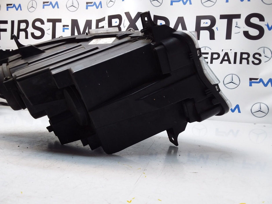 2018 MERCEDES VS30 W910 HEADLIGHT PASSENGER NS A9109060200 FMH111