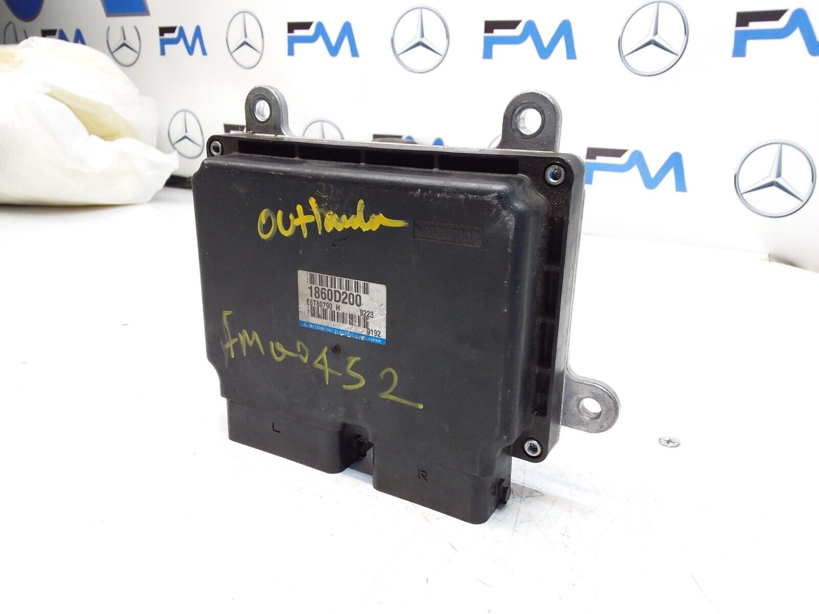 MITSUBISHI  OUTLANDER MK3 ENGINE ECU CONTROL MODULE 1860D200 FM00451