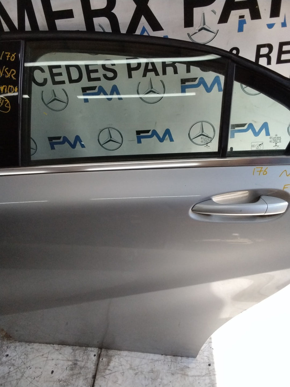 MERCEDES  A-CLASS W176 PASSENGER REAR DOOR NSR GREY 2012-2018 COMPLETE FMD312
