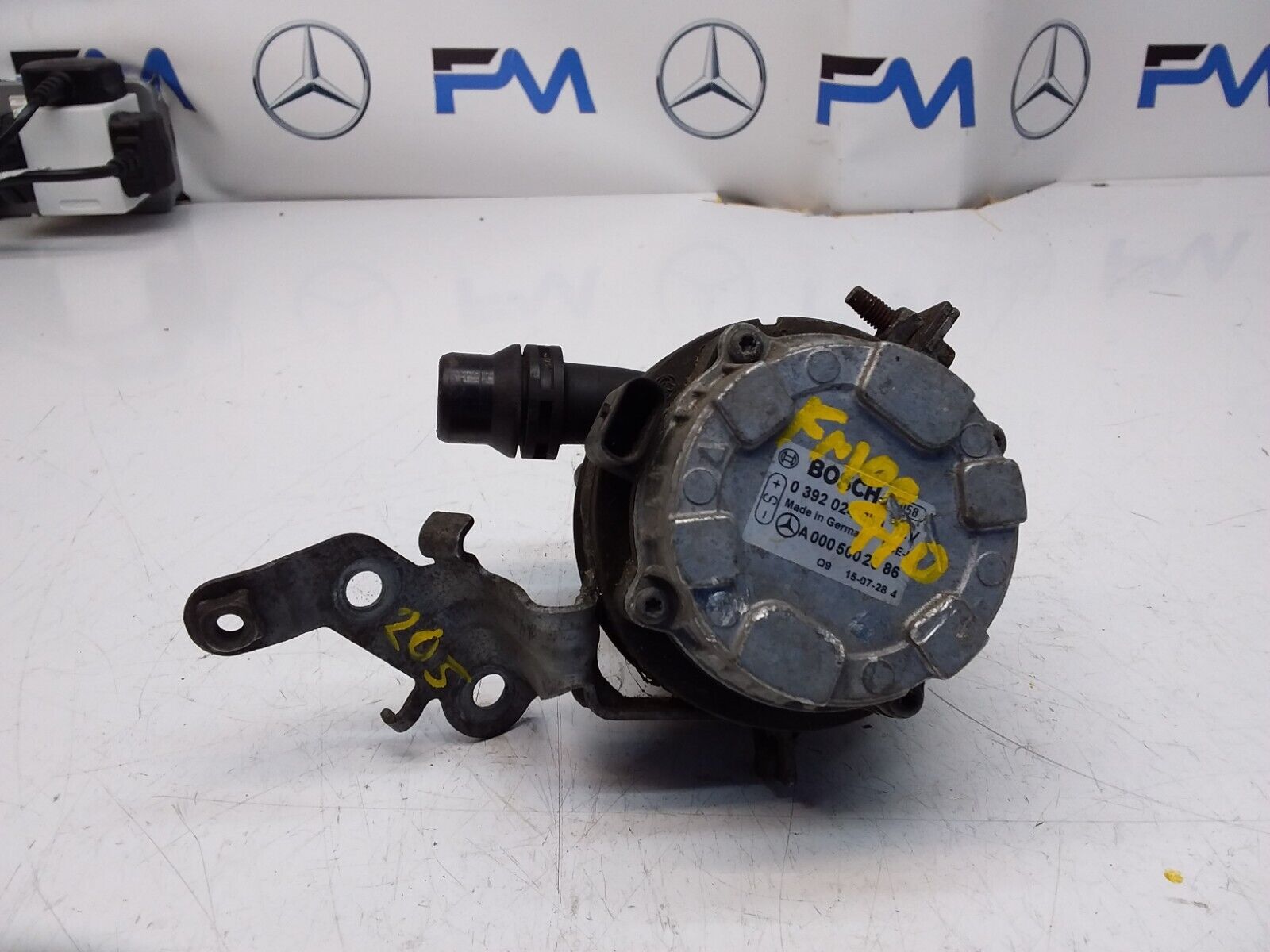 MERCEDES C-CLASS W205 ELECTRIC COOLER WATER PUMP A2055013020 FM00410