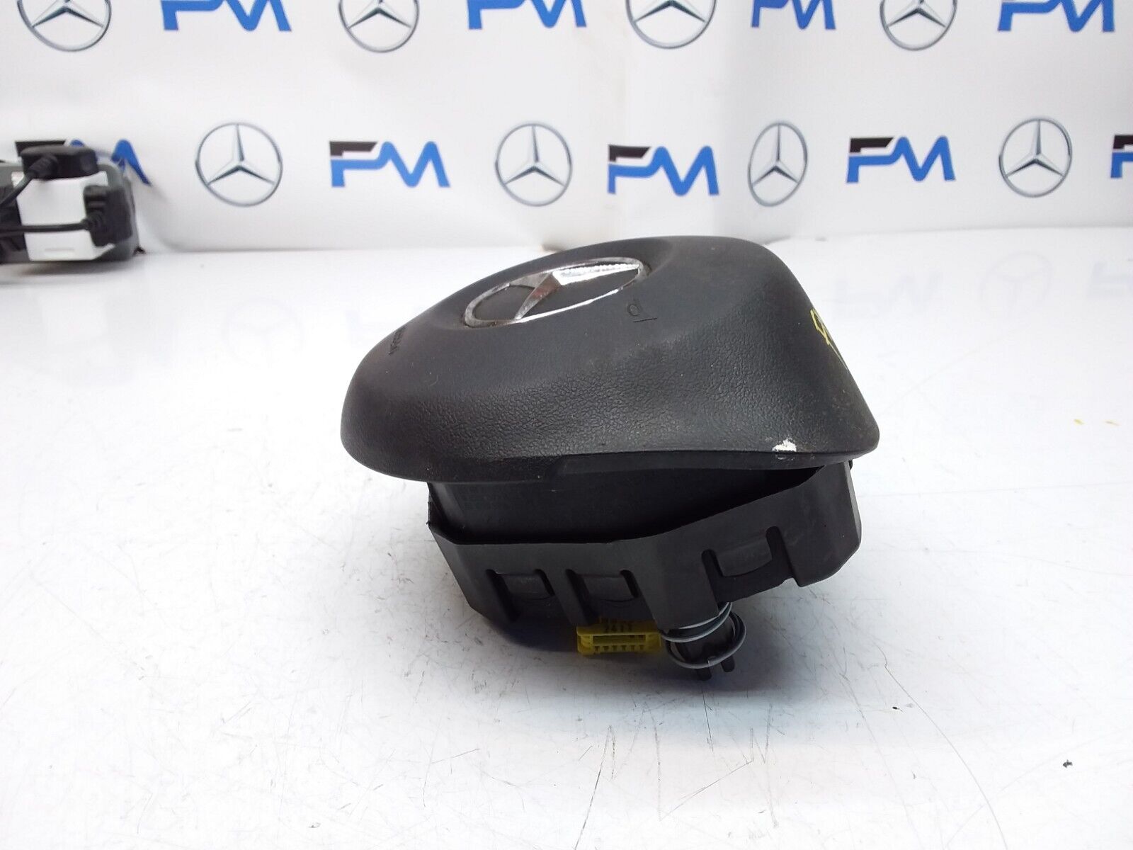 MERCEDES C-CLASS W205 STEERING WHEEL AIRBAG 308998798162-AD FM00489