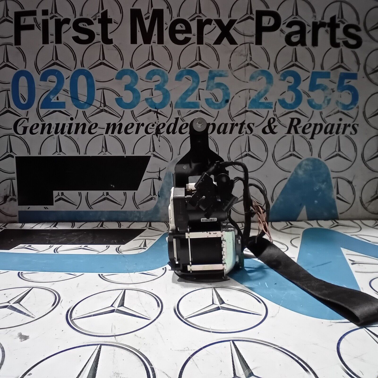 MERCEDES BENZ C CLASS W204 COUPE NEARSIDE FRONT (N.S.F) A2048601985
