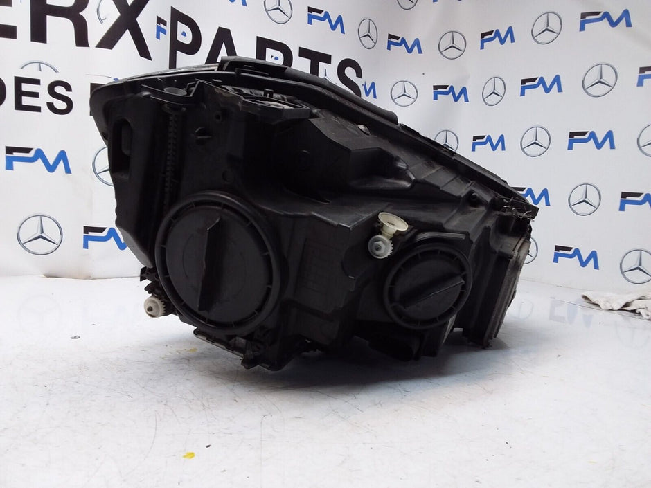 2016 MERCEDES A-CLASS W176 HEADLIGHT PASSENGER NS A1768202961 FMH114 (Damaged)