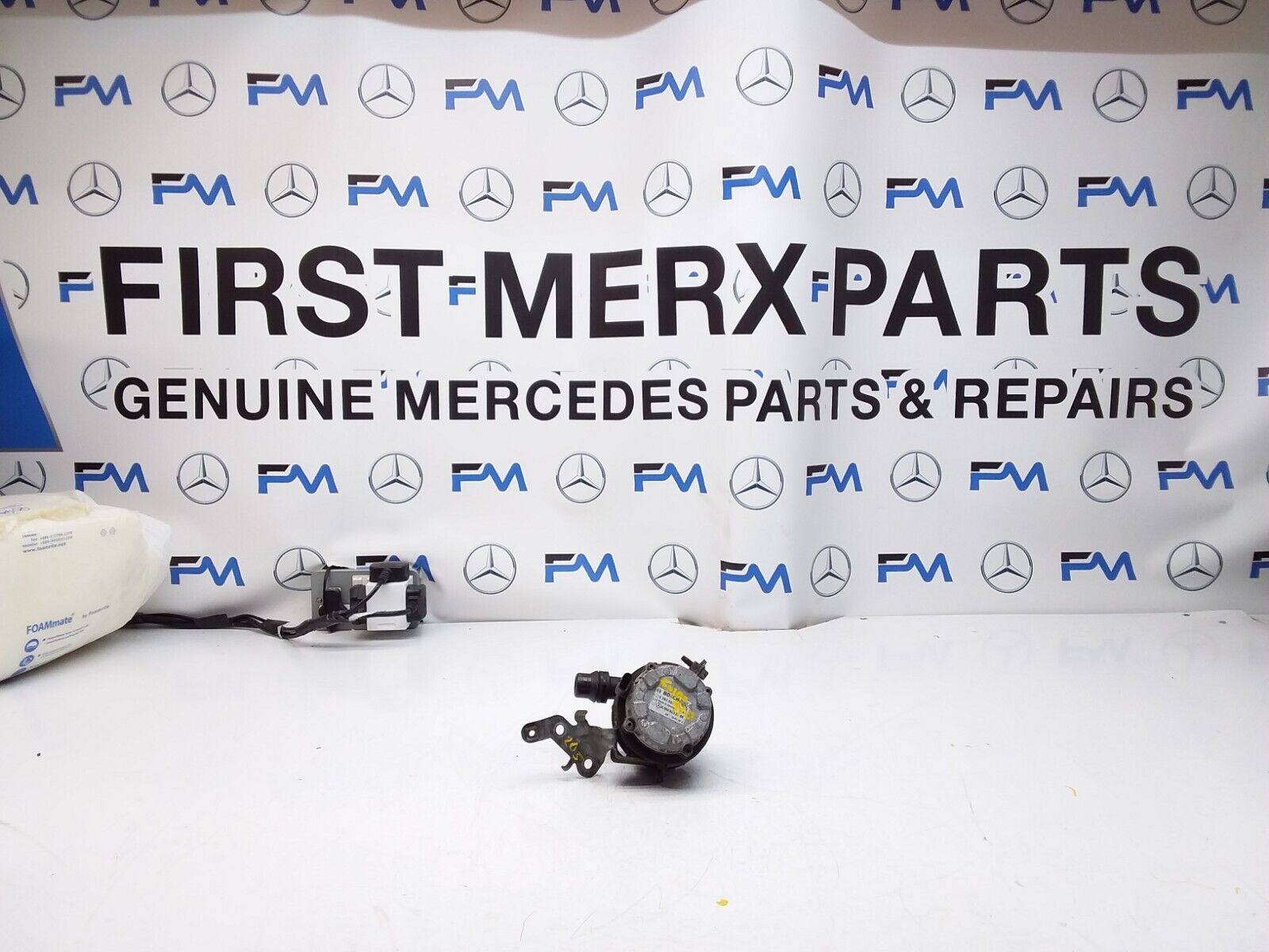 MERCEDES C-CLASS W205 ELECTRIC COOLER WATER PUMP A2055013020 FM00410