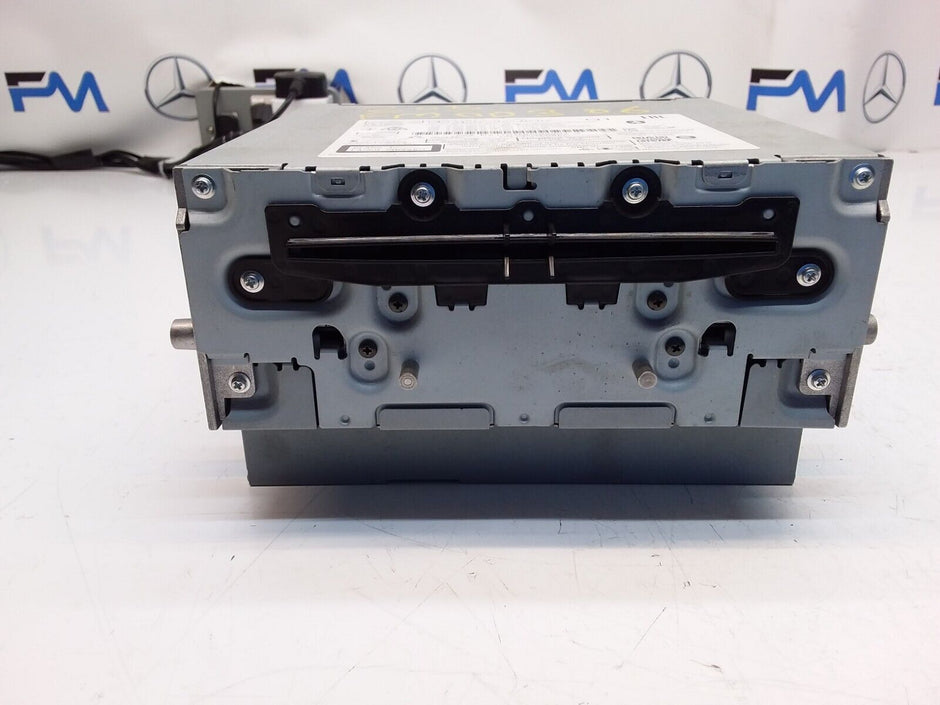 MERCEDES BENZ C CLASS W205 2017 RADIO CD  STEREO HEAD UNIT  A2059005036 FM00306