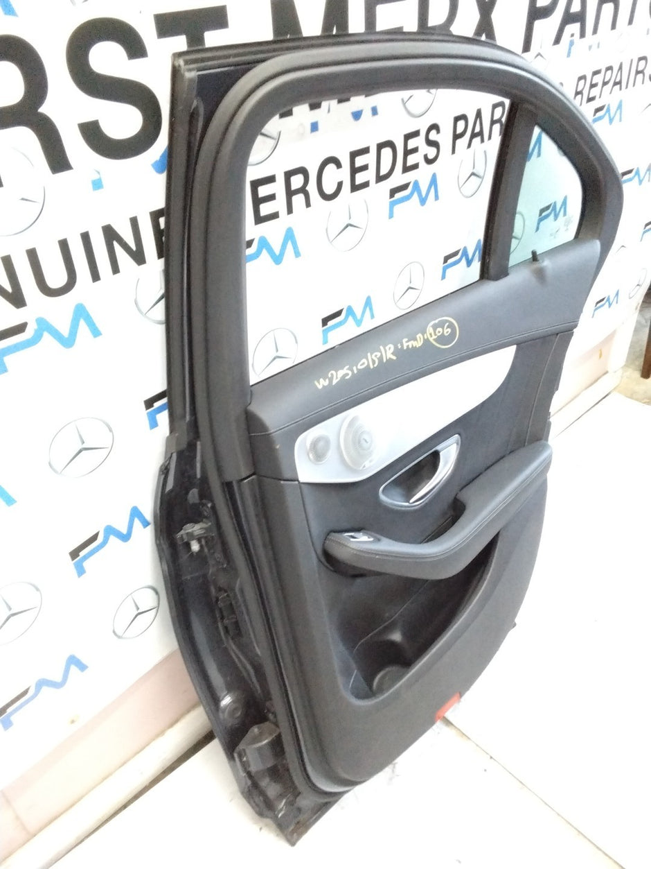 MERCEDES BENZ  C-CLASS W2O5 DRIVER SIDE REAR DOOR O/S/R COMPLETE GREY FMD106