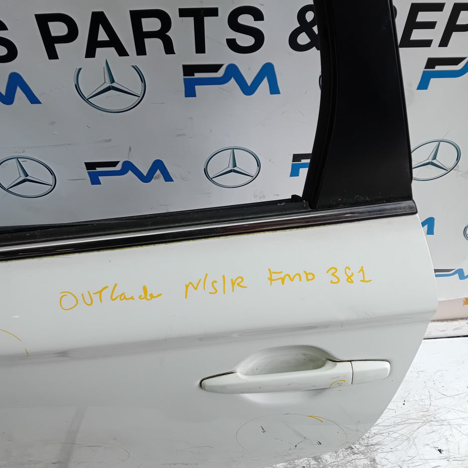 MITSUBISHI OUTLANDER MK3 PASSENGER REAR DOOR NSR 2013 WHITE FMD381