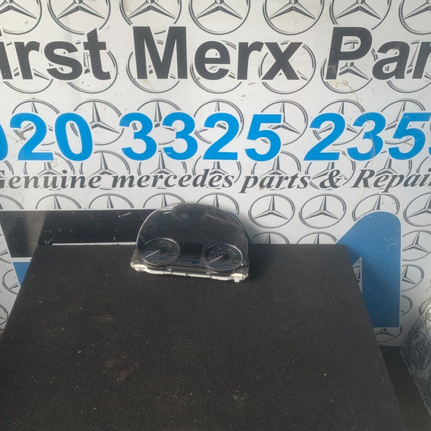 MITSUBISHI OUTLANDER SPEEDOMETER INSTRUMENT CLUSTER PHEV 8100C456 MK3 2012-2021