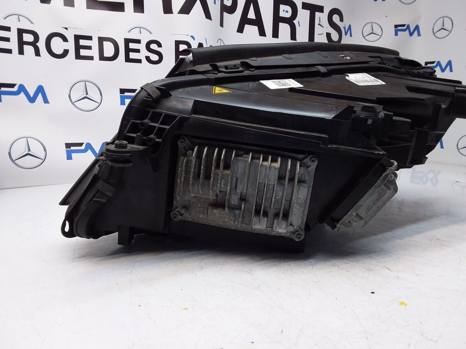 2015 MERCEDES S-CLASS W222 HEADLIGHT DRIVER OS A22290616 FMH143