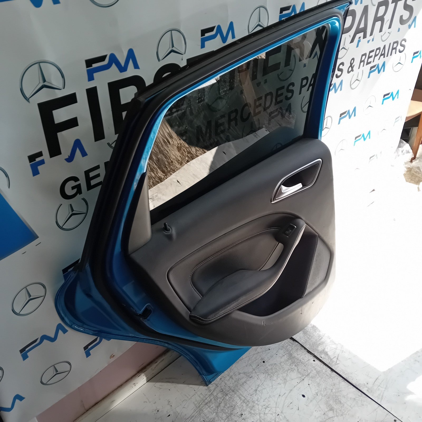 MERCEDES B-CLASS W246 PASSENGER REAR DOOR NSR BLUE 2012-19 COMPLETE FMD224