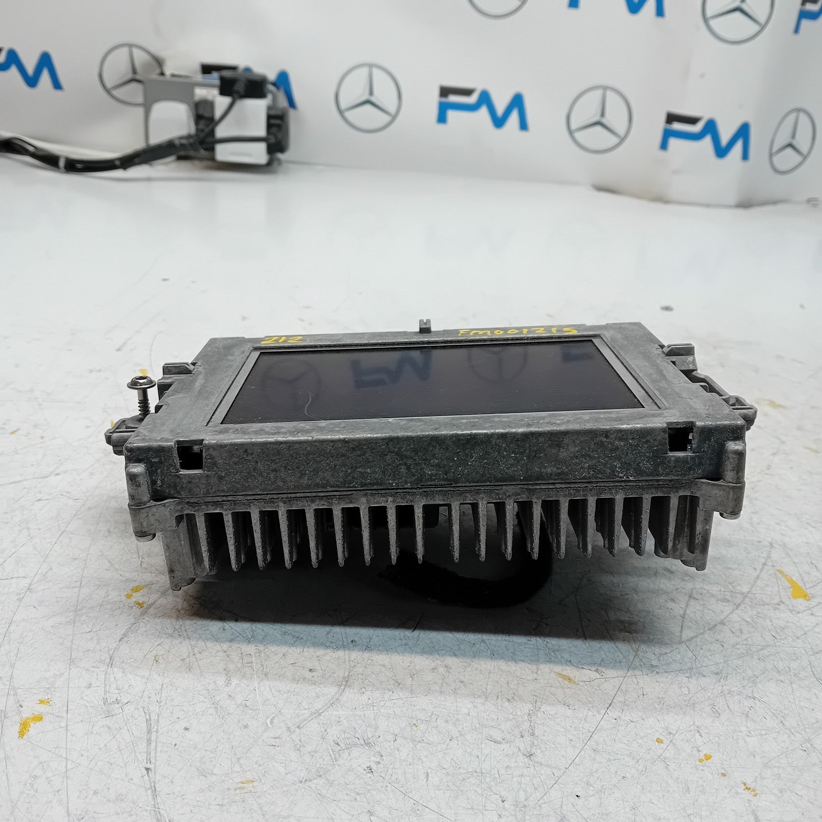 MERCEDES BENZ E-CLASS W212 SAT NAV DISPLAY SCREEN A2129004900 FM001215