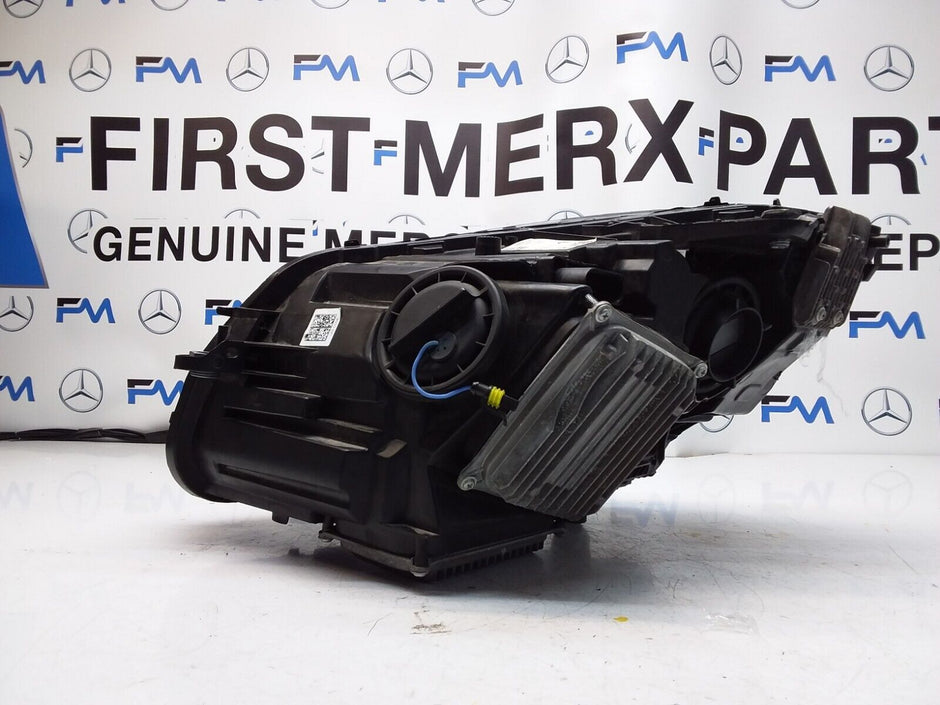 2018 MERCEDES C-CLASS W205 O/S HEADLIGHT COMPLETE  FACELIFT A2059069609 FMH53 