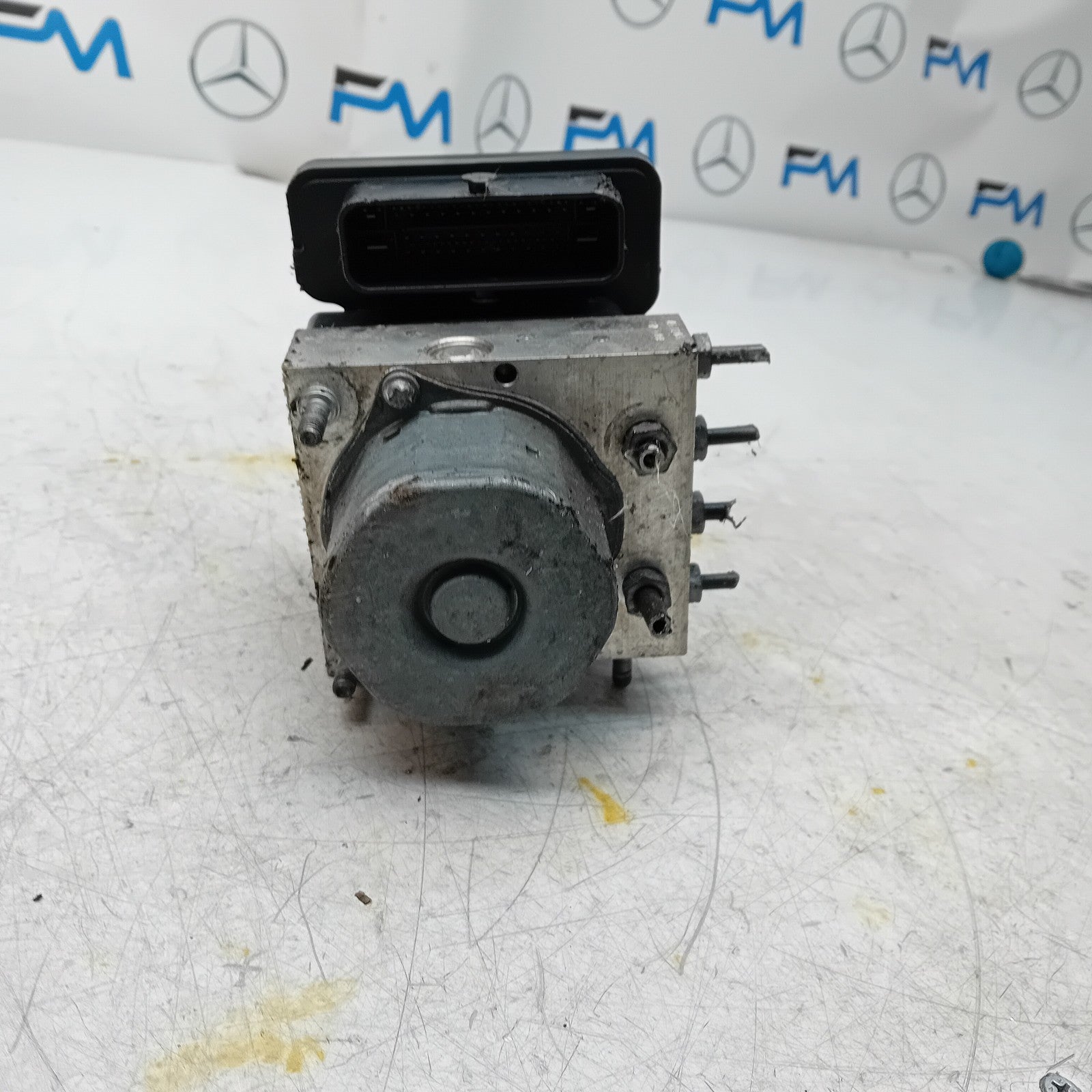 MERCEDES BENZ B-CLASS W246 ABS PUMP CONTROL MODULE UNIT A0084317512 FM001458