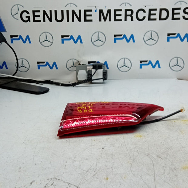 MITSUBISHI OUTLANDER MK3 PASSENGER SIDE LEFT REAR INNER TAIL LIGHT 2013 FMT302