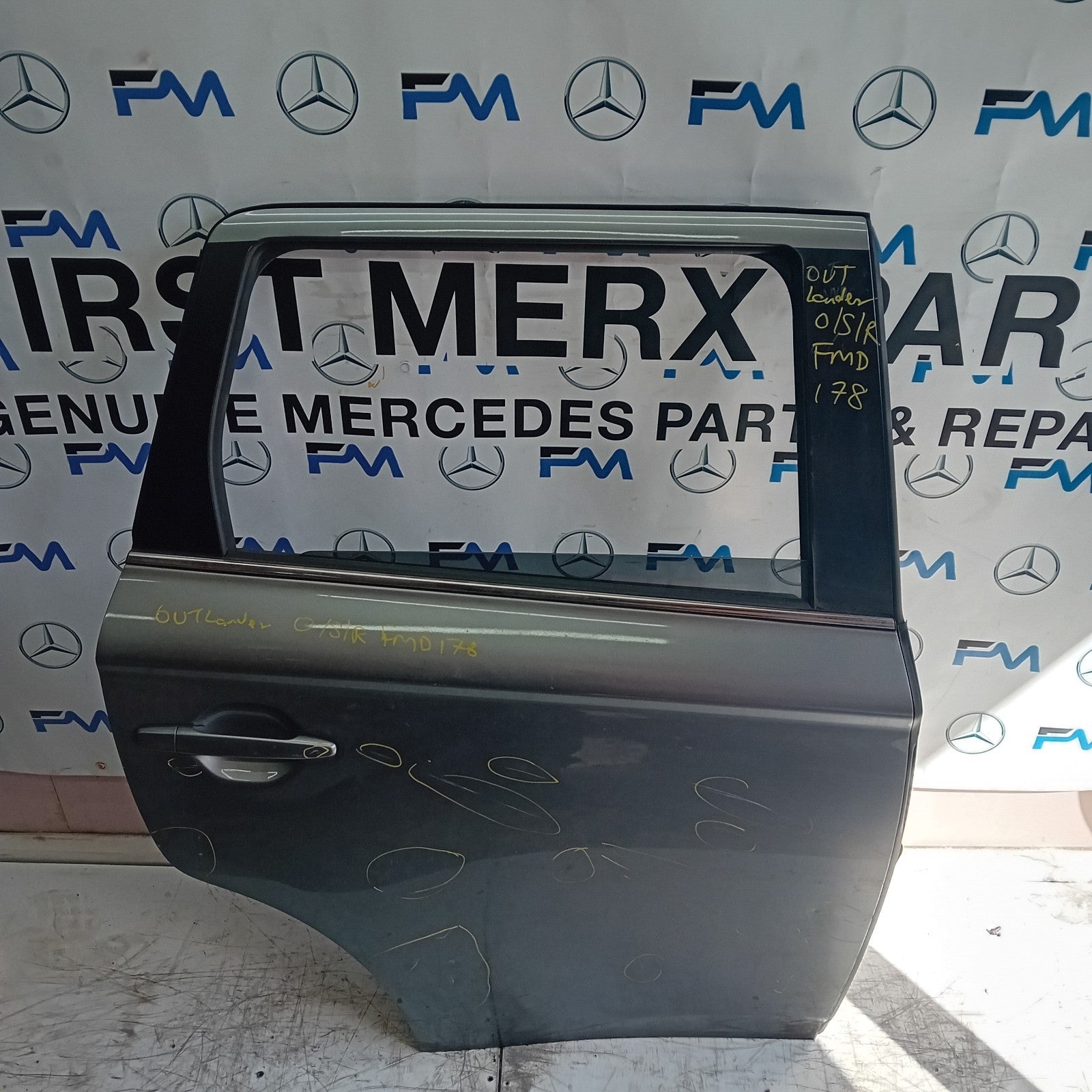 MITSUBISHI OUTLANDER MK3 DRIVER SIDE REAR DOOR OSR GREY 2013 ON COMPLETE FMD178