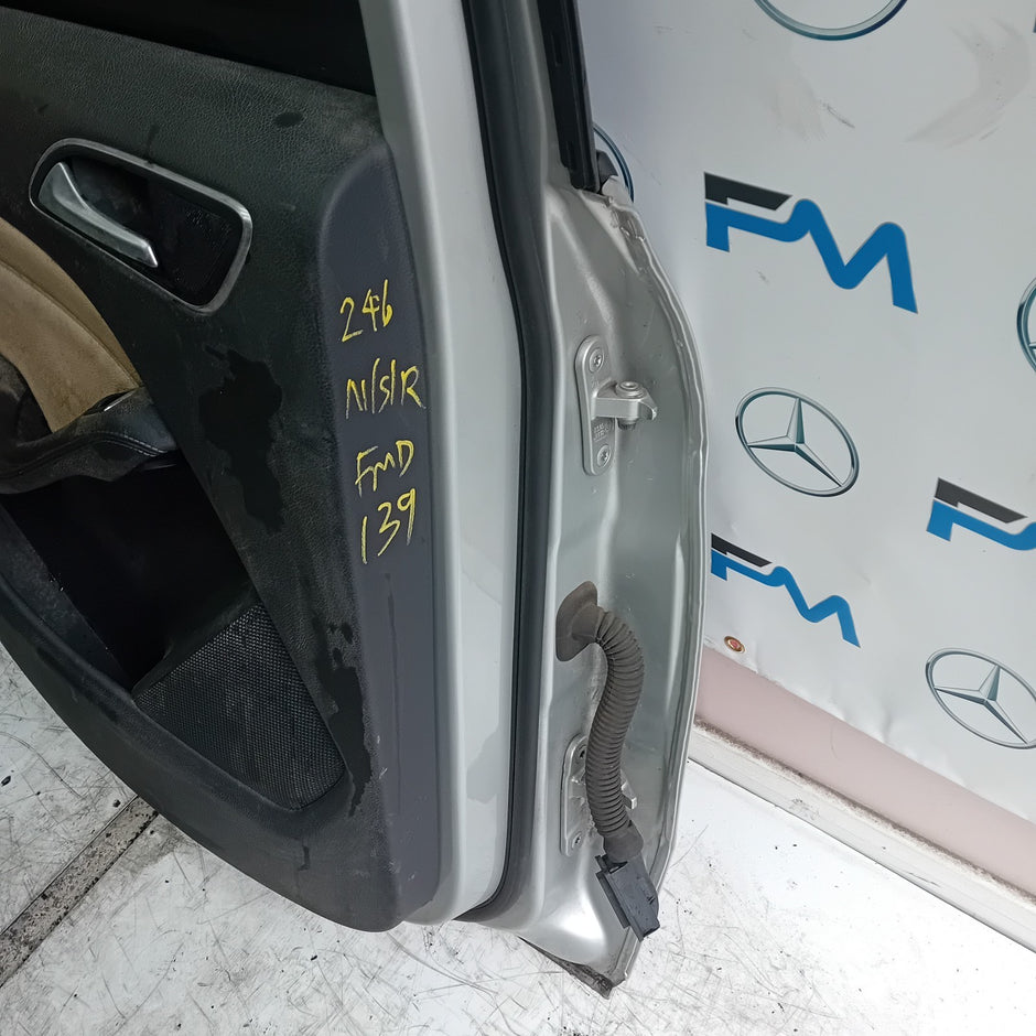 MERCEDES BENZ B-CLASS W246 PASSENGER SIDE REAR DOOR N/S/R SILVER COMPLETE FMD139