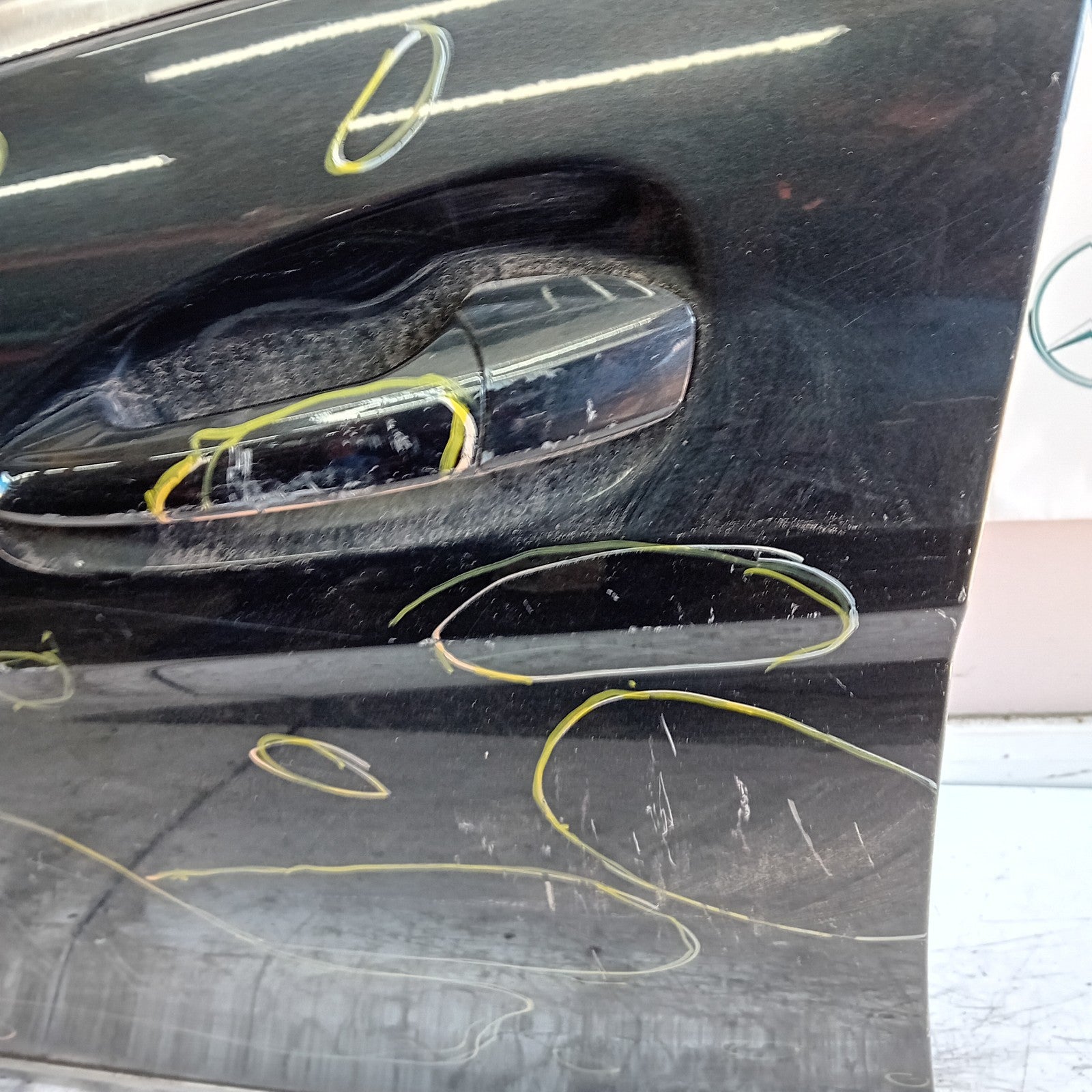 MERCEDES BENZ  BENZ C-CLASS W204 PASSENGER FRONT DOOR NSF 2012 BLACK FMD527