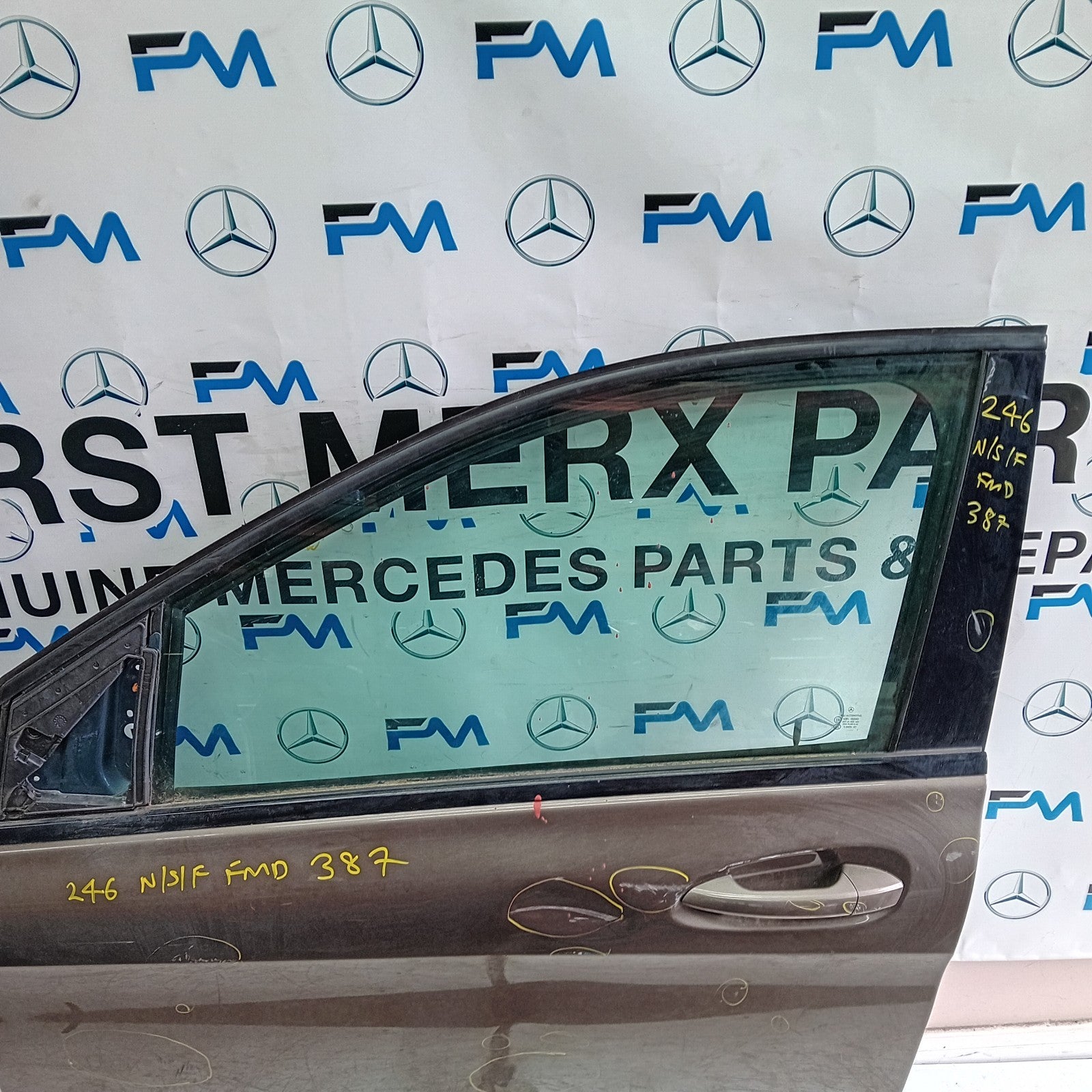 MERCEDES B-CLASS W246 PASSENGER FRONT DOOR NSF BROWN 2012-19 COMPLETE FMD387