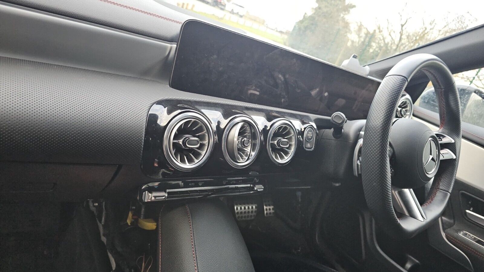 MERCEDES CLA W118 COUPE BREAKING / AIRBAGS ( STEERING WHEEL, KNEE, ROOF )