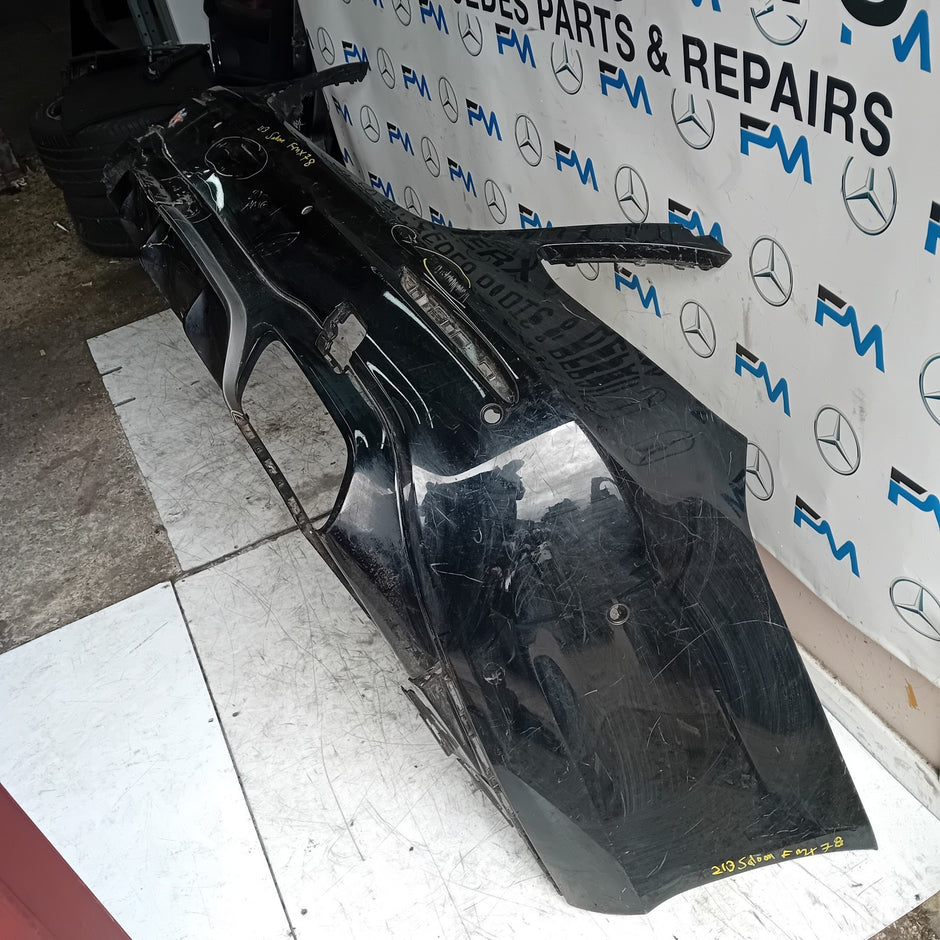 MERCEDES E-CLASS W213 SALOON REAR BUMPER BLACK 2016 A2138850001 FMX78 (DAMAGE)