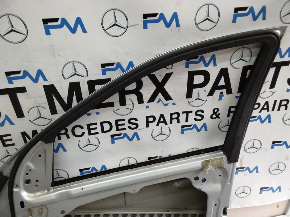 MERCEDES M-CLASS W164 DRIVER FRONT DOOR OSF SILVER 2005-2011  FMD568