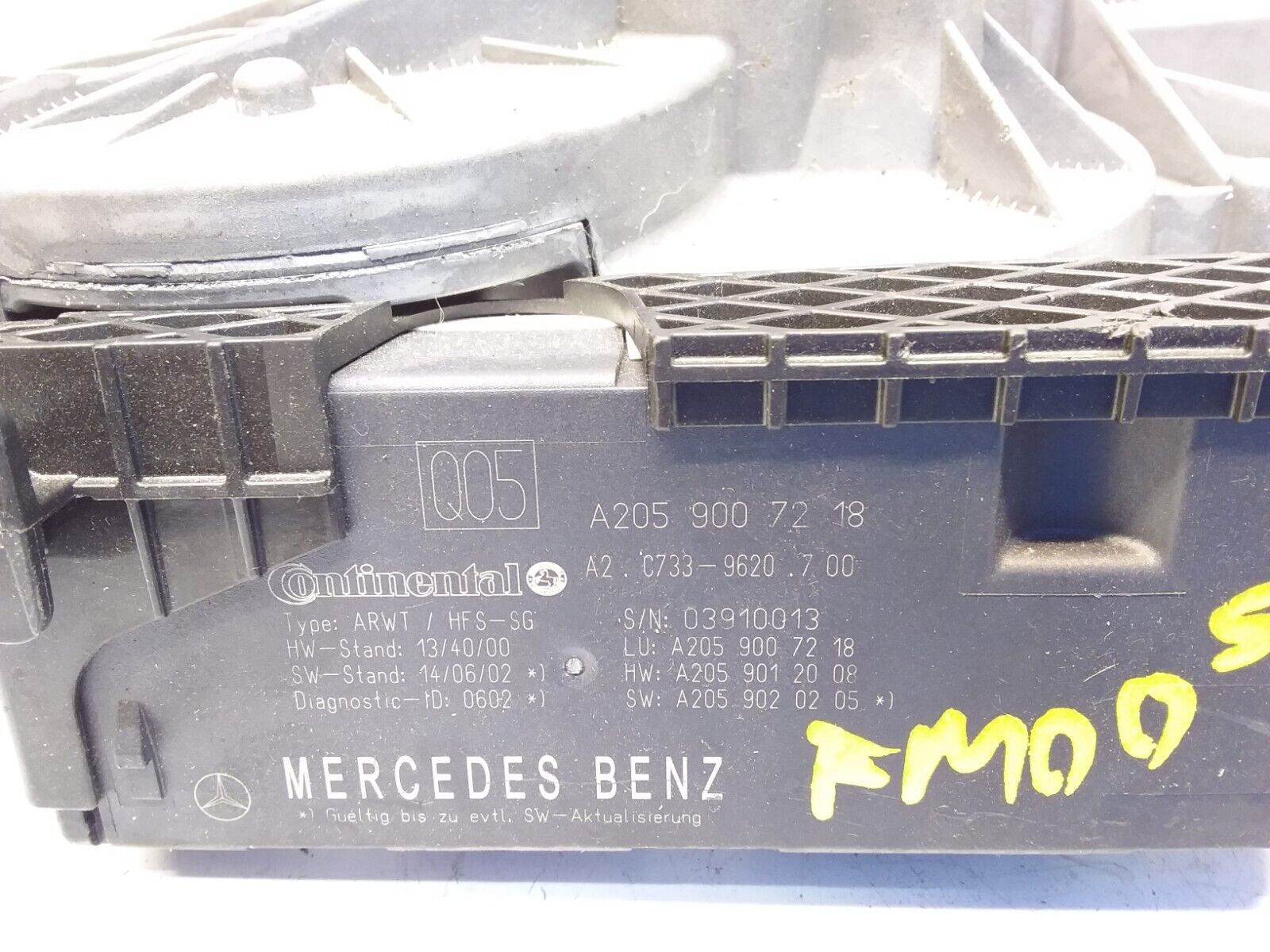 Mercedes C-CLASS W205 TAILGATE BOOT LIFT MOTOR FM00596 A2059007218 A0997602601