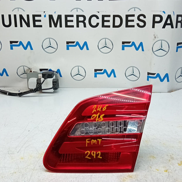 MERCEDES B-CLASS W246 DRIVER RIGHT INNER REAR TAIL LIGHT A2469066400 2012 FMT292