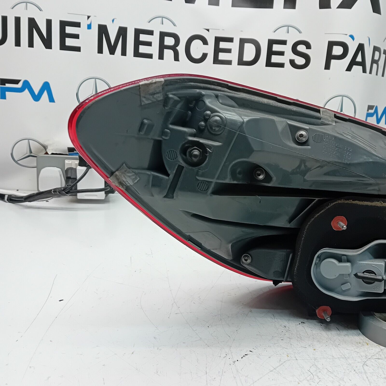 MERCEDES C-CLASS W205 2016 REAR DRIVER O/S TAIL LIGHT A2059061257 FMT52