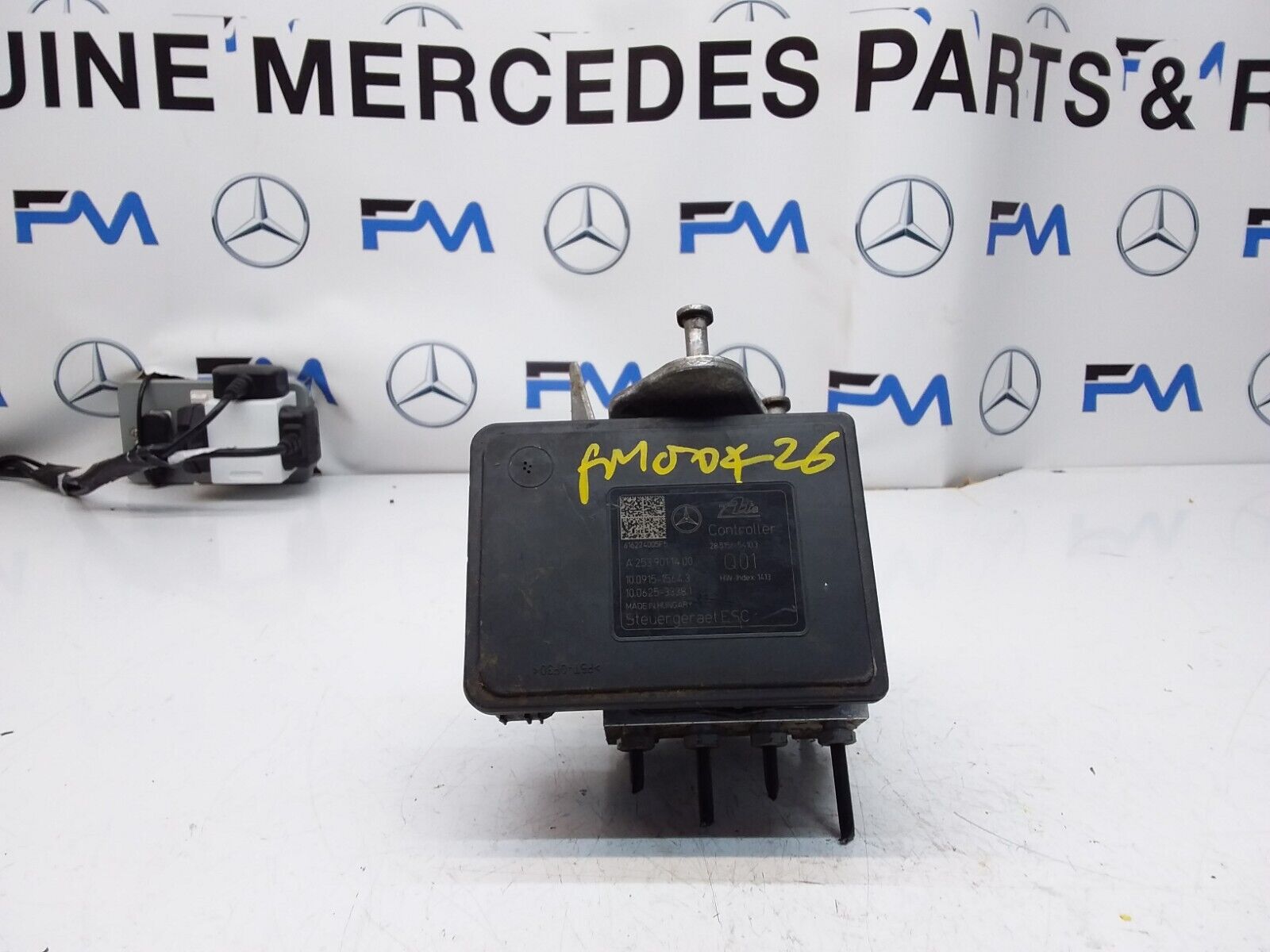 MERCEDES C-CLASS W205 ABS PUMP MODULE CONTROL UNIT A2539011400 FM00426