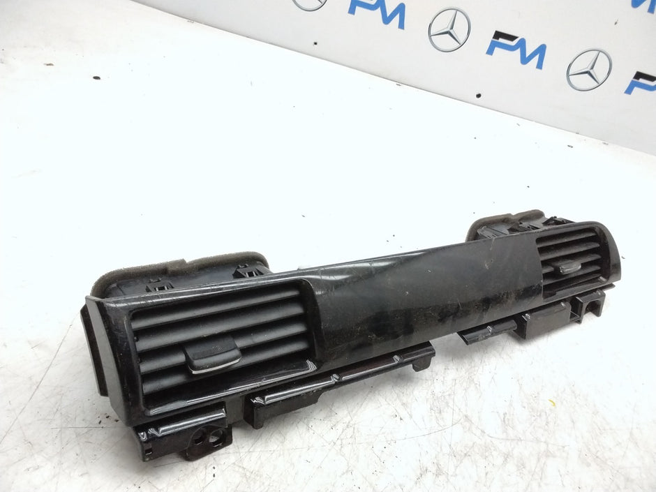 MITSUBISHI OUTLANDER PASSENGER SIDE DASH AIR VENT 8055A056YA FMR48
